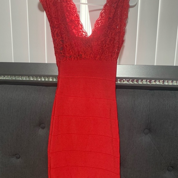 Bebe Dress - Picture 2 of 3